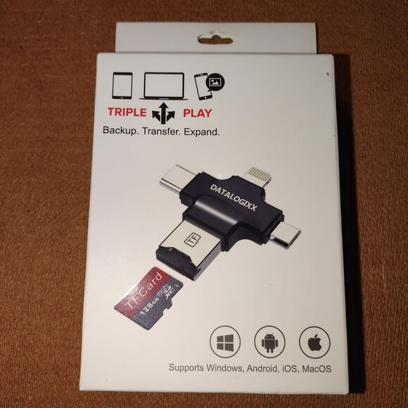 Datalogixx Triple Play 4-In-1 USB-C/Micro USB/Lightning Drive Silver 128GB -NEW - Picture 1 of 5